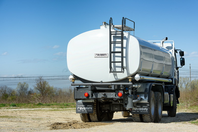 cisterna per trasporto acqua Ravasini